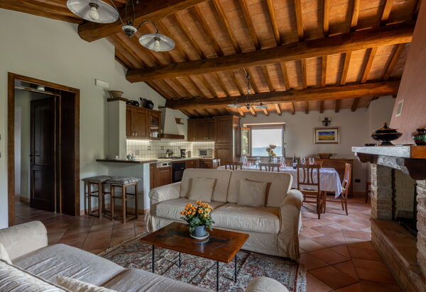 Villa Daluma, Private Pool in Todi: Autunno, Cucina, Estate, Primavera, Soggiorno