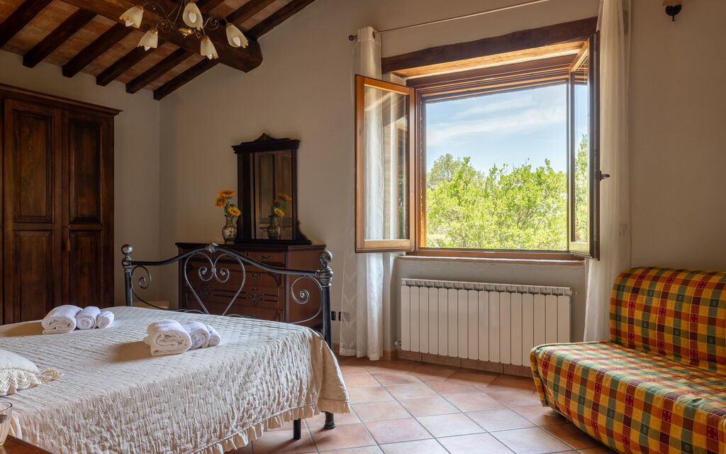 Villa Daluma, Private Pool in Todi: Autunno, Camera da letto, Estate, Primavera