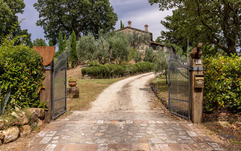 Villa Daluma, Private Pool in Todi: Autunno, Entrata Principale, Estate, Primavera