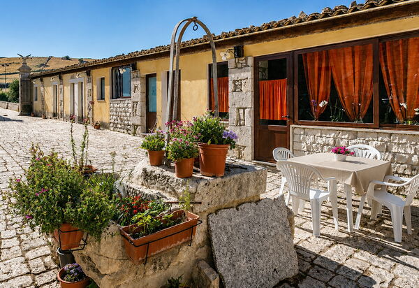 Antica Cascina 191: Autumn, Main Entrance, Spring, Summer
