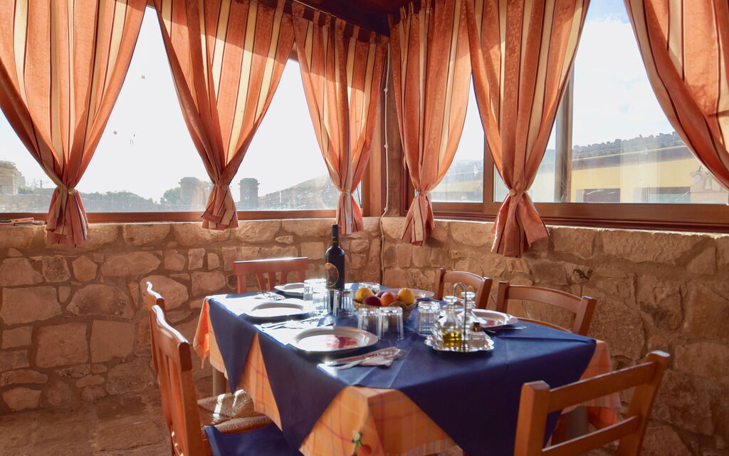 Antica Cascina 191: Autumn, Dining Room, Spring, Summer