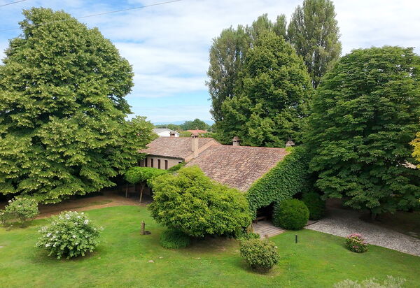 Villa Dorina: Autumn, Garden, Spring, Summer