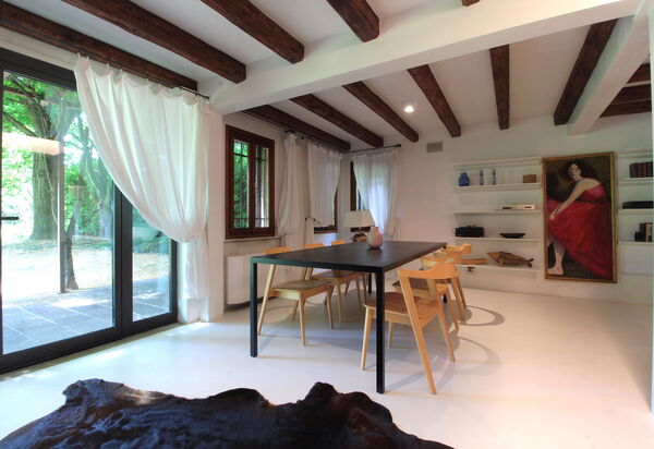 Villa Dorina: Autumn, Dining Room, Spring, Summer, Winter