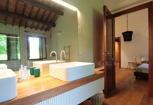 Villa Dorina: Autumn, Bathroom, Spring, Summer, Winter
