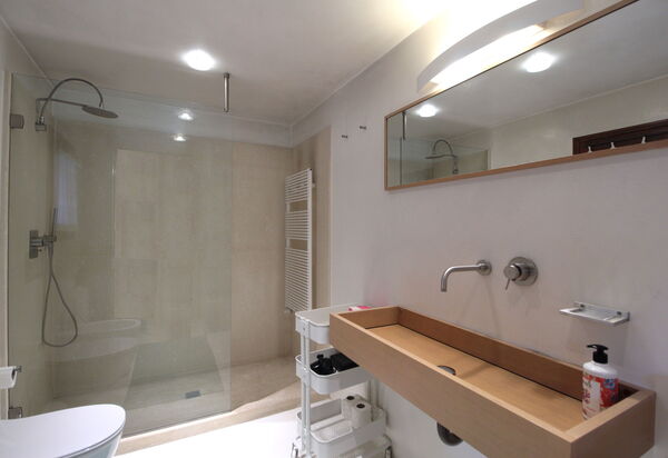 Villa Dorina: Autumn, Bathroom, Spring, Summer, Winter