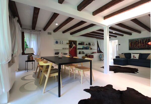 Villa Dorina: Autumn, Dining Room, Living Room, Spring, Summer, Winter