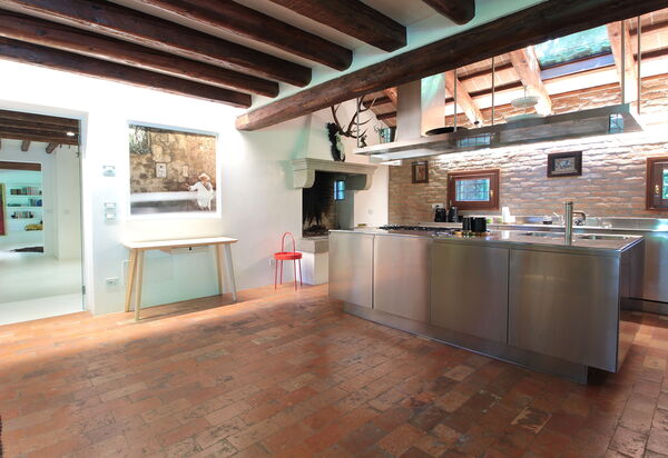 Villa Dorina: Autumn, Kitchen, Spring, Summer