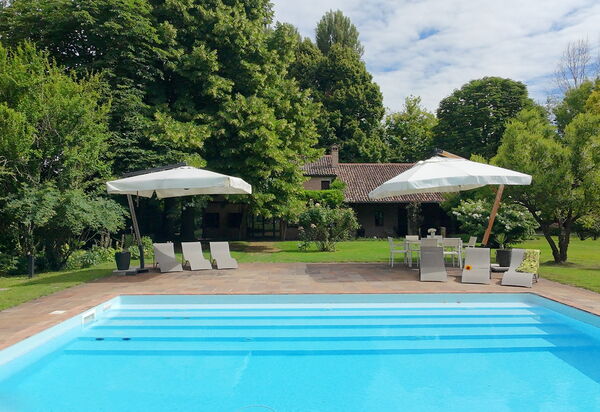 Villa Dorina: Autumn, Pool, Spring, Summer
