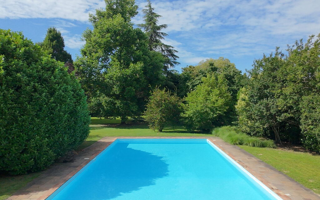 Villa Dorina: all'aperto, Autunno, Estate, Esterni, Giardino, Inverno, Piscina, Primavera