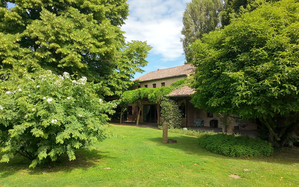 Villa Dorina: all'aperto, Autunno, Estate, Esterni, Giardino, Inverno, Primavera