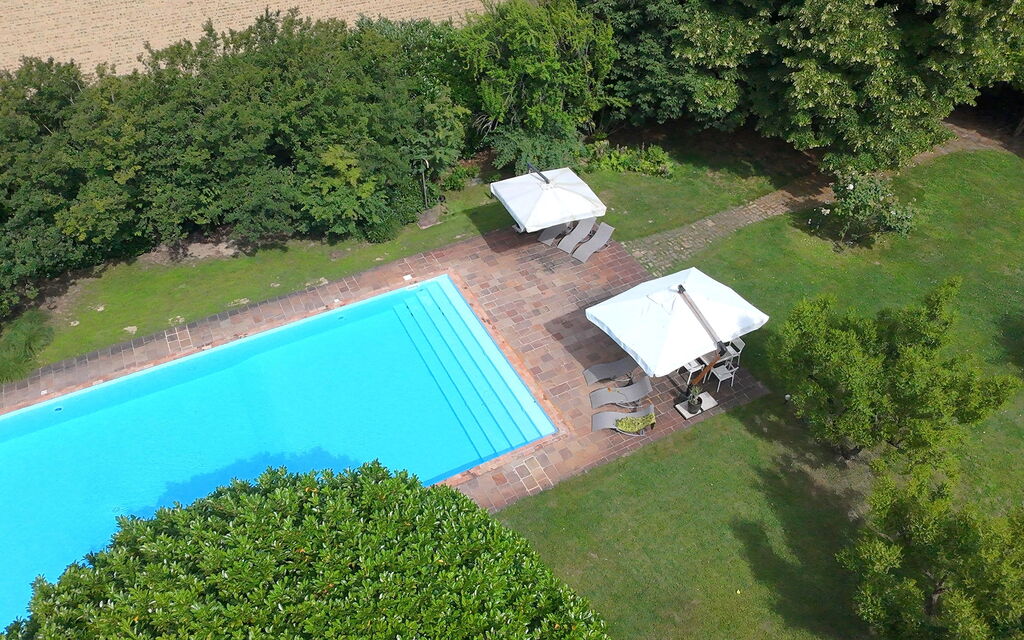 Villa Dorina: all'aperto, Autunno, Estate, Esterni, Giardino, Inverno, Primavera