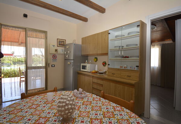 Villa Gloria: Autumn, Kitchen, Spring, Summer