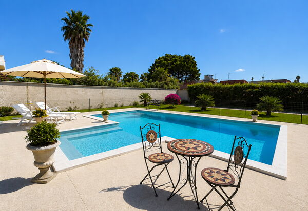 Villa Gloria: Autumn, Pool, Spring, Summer