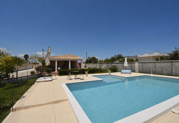 Villa Gloria: Autumn, Pool, Spring, Summer