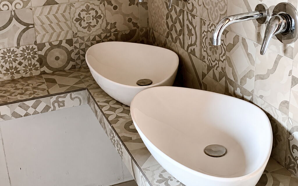 Villa Gloria: Autumn, Bathroom, Spring, Summer