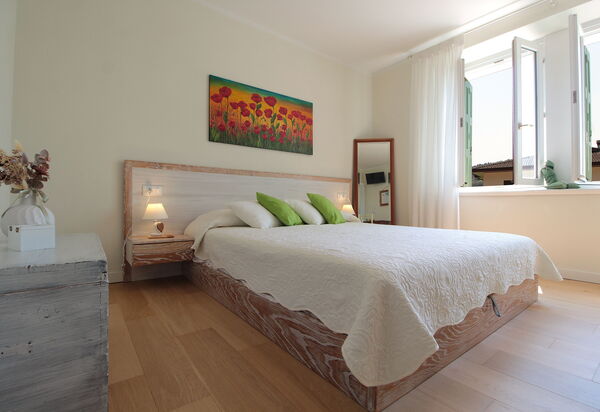 Casa Mis: Autumn, Bedroom, Spring, Summer