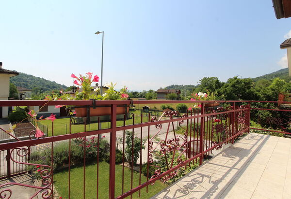 Casa Mis: Autumn, Balcony / Terrace / Patio, Garden, Spring, Summer