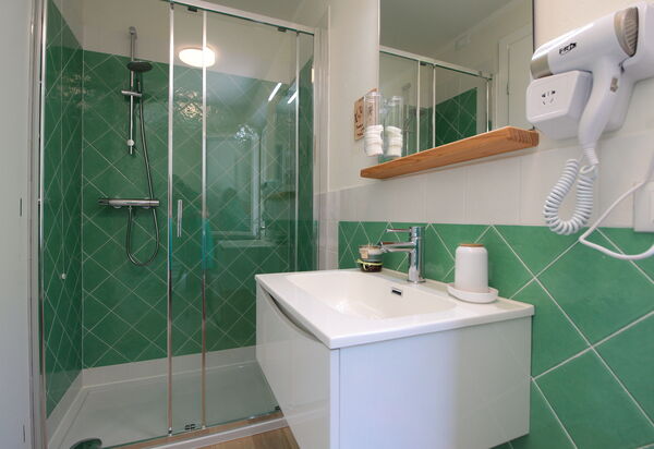 Casa Mis: Autumn, Bathroom, Spring, Summer