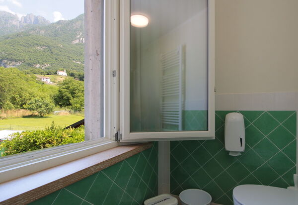 Casa Mis: Autumn, Bathroom, Spring, Summer