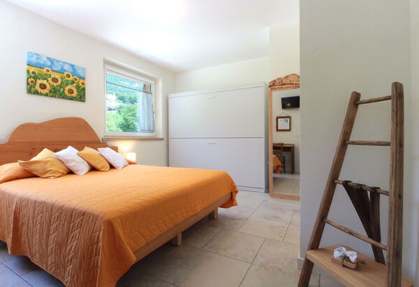 Casa Mis: Autumn, Bedroom, Spring, Summer