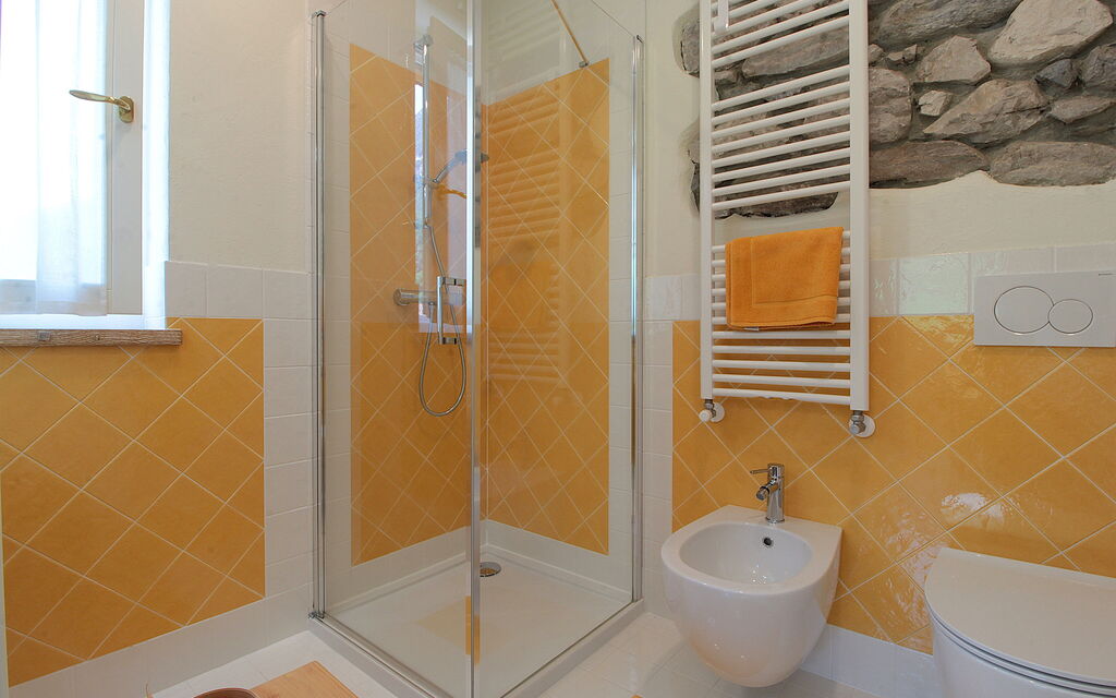 Casa Mis: Autunno, Bagno, Estate, Primavera