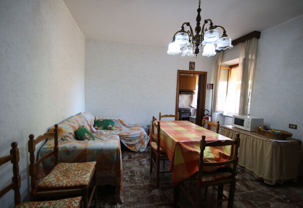 Il Paradiso tra Gli Ulivi: Autunno, Estate, Inverno, Primavera, Sala da pranzo, Soggiorno