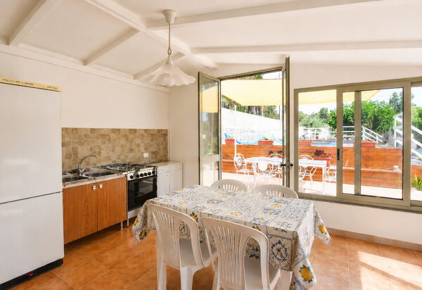 Le Vele della Contea: Autumn, Kitchen, Living Room, Spring, Summer