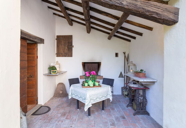 Podere Le Capannucce: Balcony / Terrace / Patio