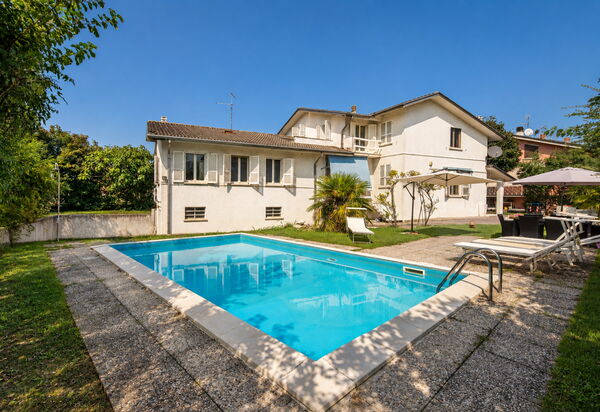 Villa Eva: Autumn, Pool, Spring, Summer
