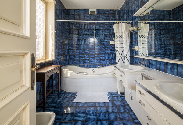 Villa Eva: Autumn, Bathroom, Spring, Summer