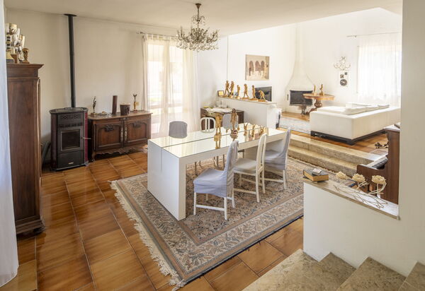 Villa Eva: Autumn, Dining Room, Spring, Summer