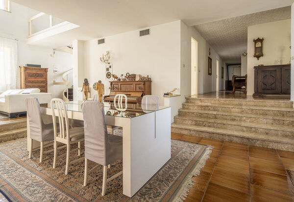 Villa Eva: Autumn, Dining Room, Spring, Summer