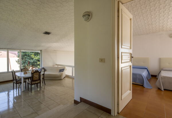 Villa Eva: Autumn, Bedroom, Living Room, Spring, Summer