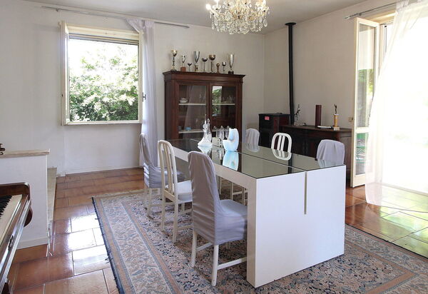 Villa Eva: Autumn, Dining Room, Spring, Summer