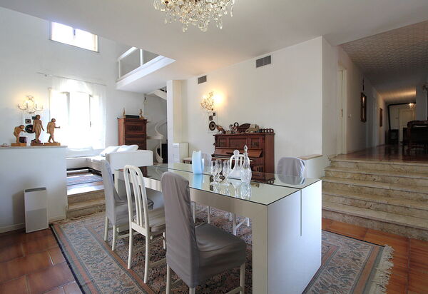 Villa Eva: Autumn, Spring, Summer
