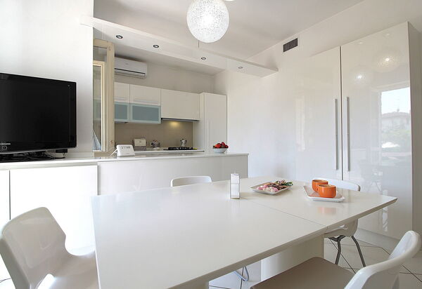 Villa Eva: Autumn, Kitchen, Spring, Summer