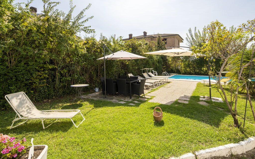 Villa Eva: Autumn, Garden, Spring, Summer