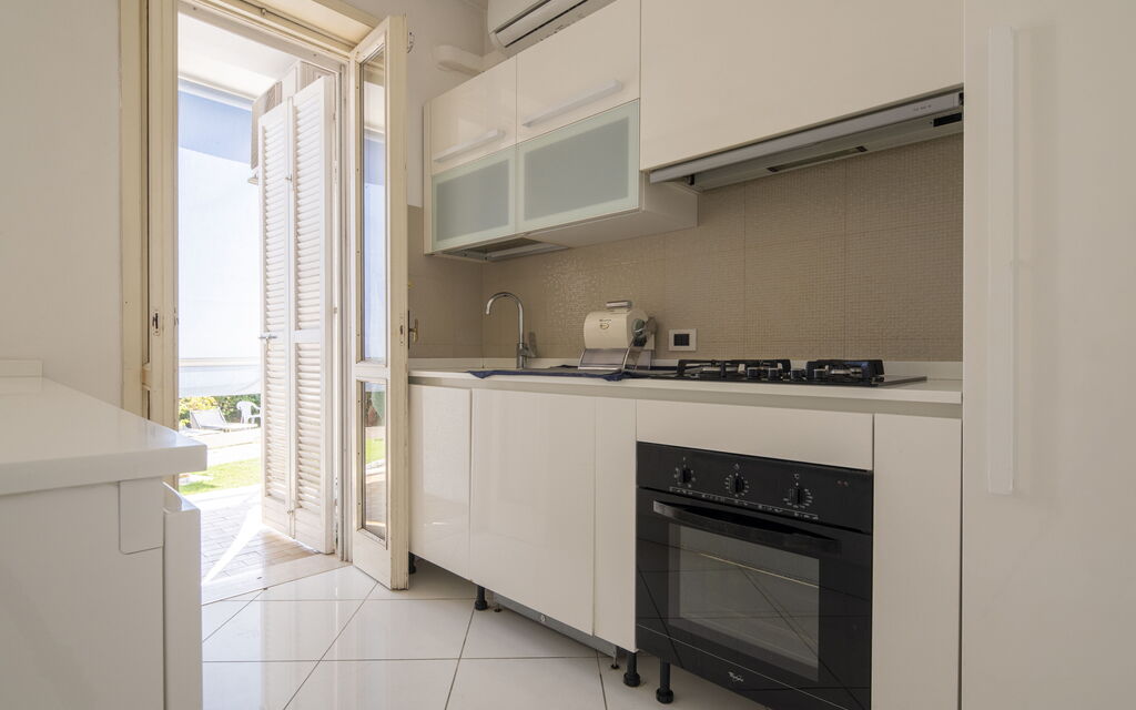 Villa Eva: Autumn, Kitchen, Spring, Summer