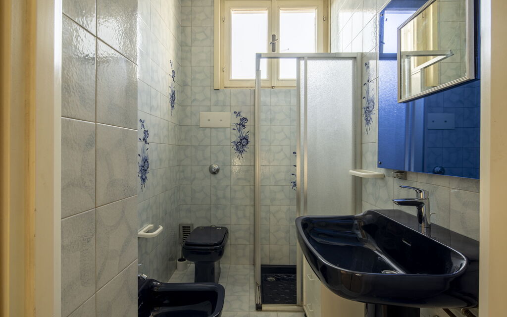 Villa Eva: Autumn, Bathroom, Spring, Summer