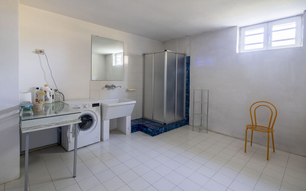Villa Eva: Autumn, Bathroom, Spring, Summer