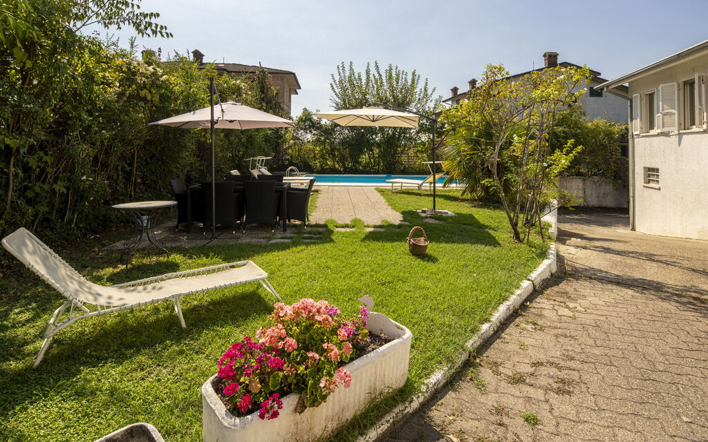 Villa Eva: Autumn, Garden, Spring, Summer