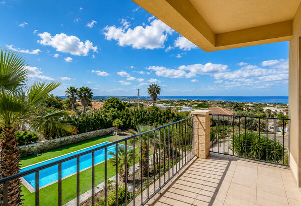 Villa Don Pino: Autumn, Pool, Spring, Summer