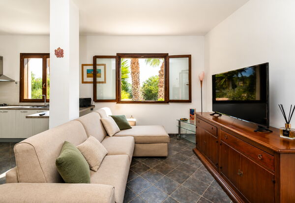 Villa Don Pino: Autumn, Living Room, Spring, Summer