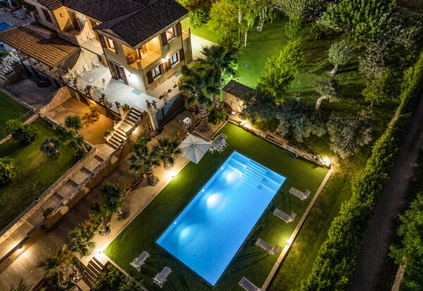 Villa Don Pino: Autumn, Building Exterior, Spring, Summer