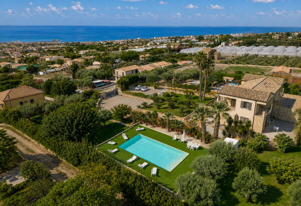 Villa Don Pino: Autumn, Pool, Spring, Summer