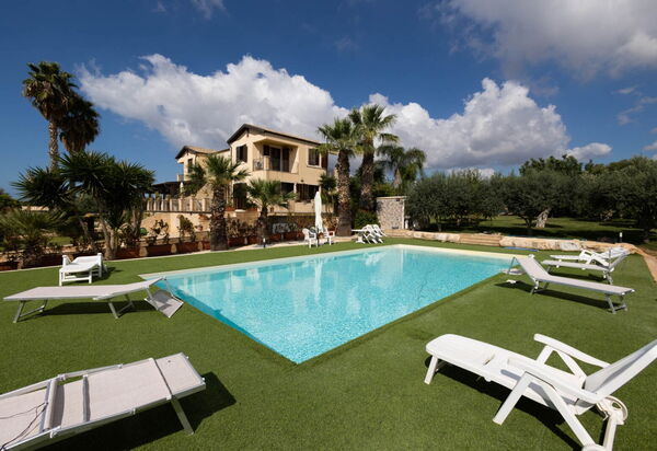 Villa Don Pino: Autunno, Estate, Giardino, Piscina, Primavera