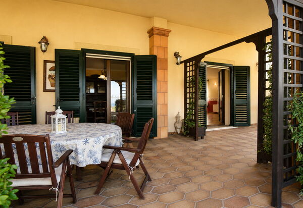 La Villa di Giusy: Autumn, Building Exterior, Garden, Spring, Summer