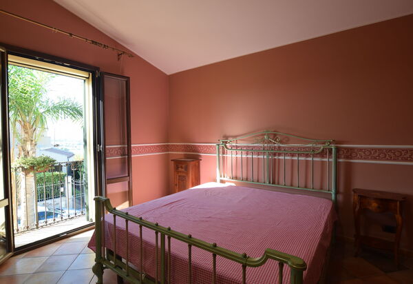 La Villa di Giusy: Autumn, Bedroom, Spring, Summer