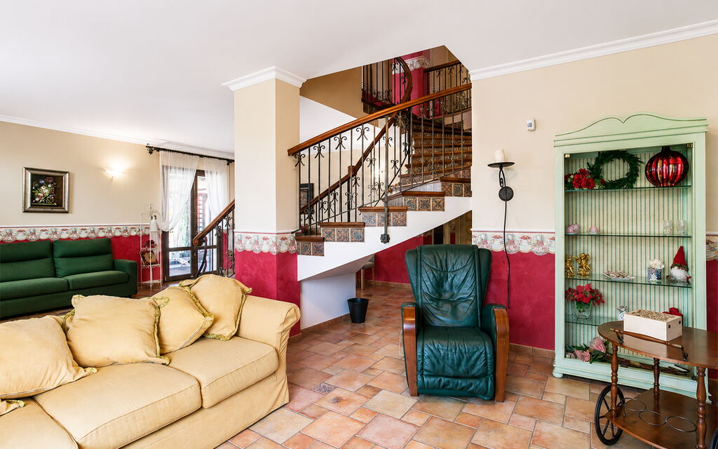 La Villa di Giusy: Autumn, Living Room, Spring, Summer
