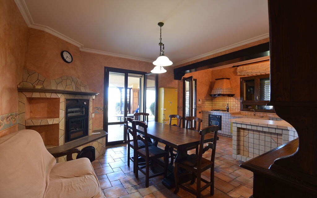 La Villa di Giusy: Autumn, Kitchen, Spring, Summer